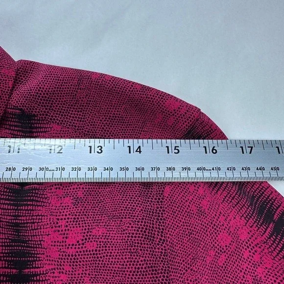 EQUIPMENT Femme Pink Black Snake Print Silk Button Up Shirt Size XS Long Sleeves - Picture 9 of 16